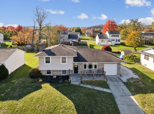 935 Adams Ave, Newark, OH 43055