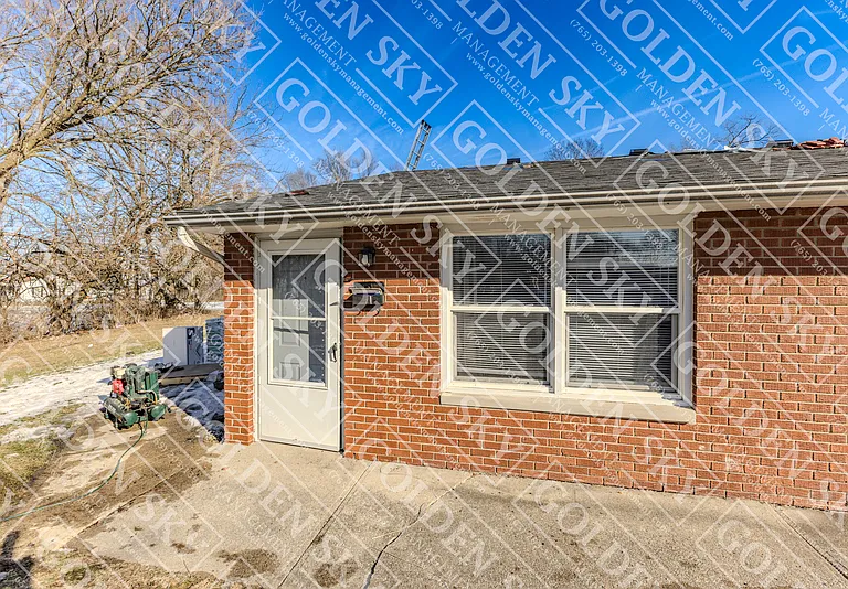 709 S Hutchinson Ave #1 — Photo 1