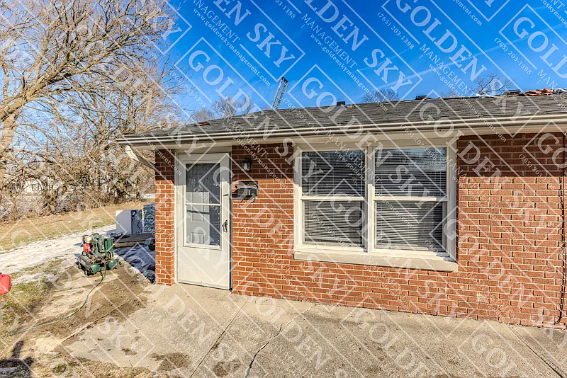 709 S Hutchinson Ave APT 1 photo 1