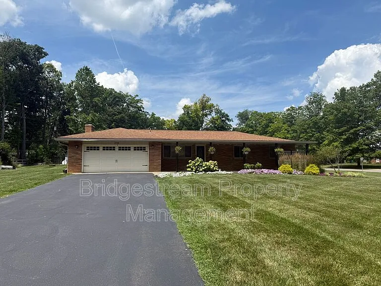 2708 Ater Dr — Photo 2