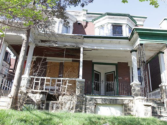 2nd image of 5037 Larchwood Ave