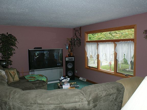 4th image of 5 Worth St