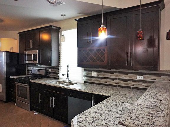 3rd image of 4415 S Sawyer Ave #1R