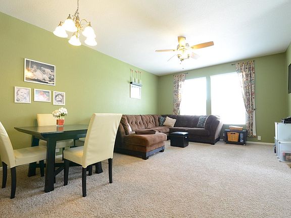 Living Room/ Dining Room