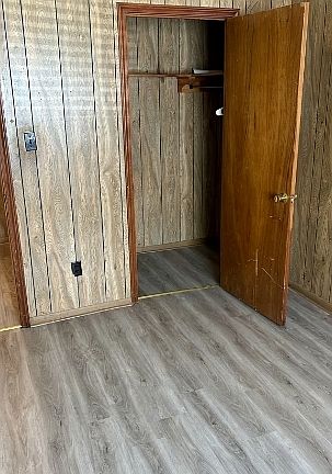 5th image of 1104 Halsey St #11329326