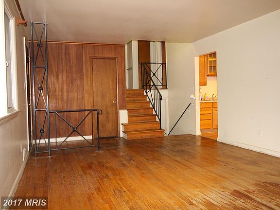 3rd image of 3500 Country Hill Dr