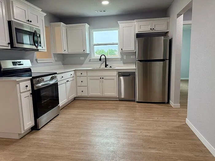 3427 N Ironwood Ave — Photo 14