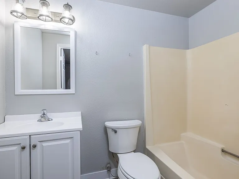 Victory Manor — Photo 31