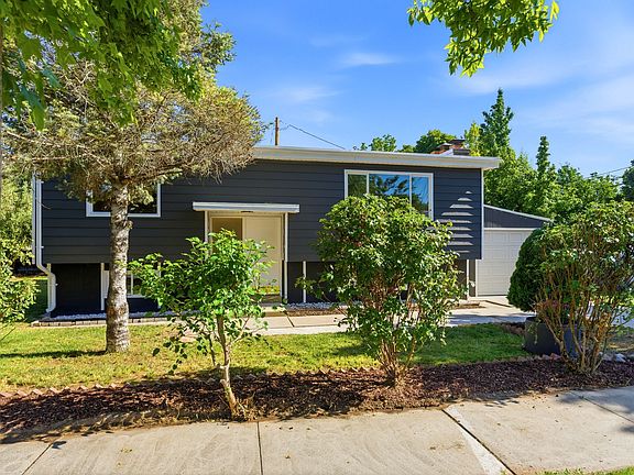 4th image of 405 E Scott Ave