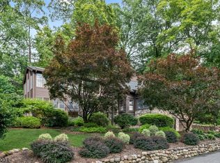 5 Beech Ter, Wayne, NJ 07470