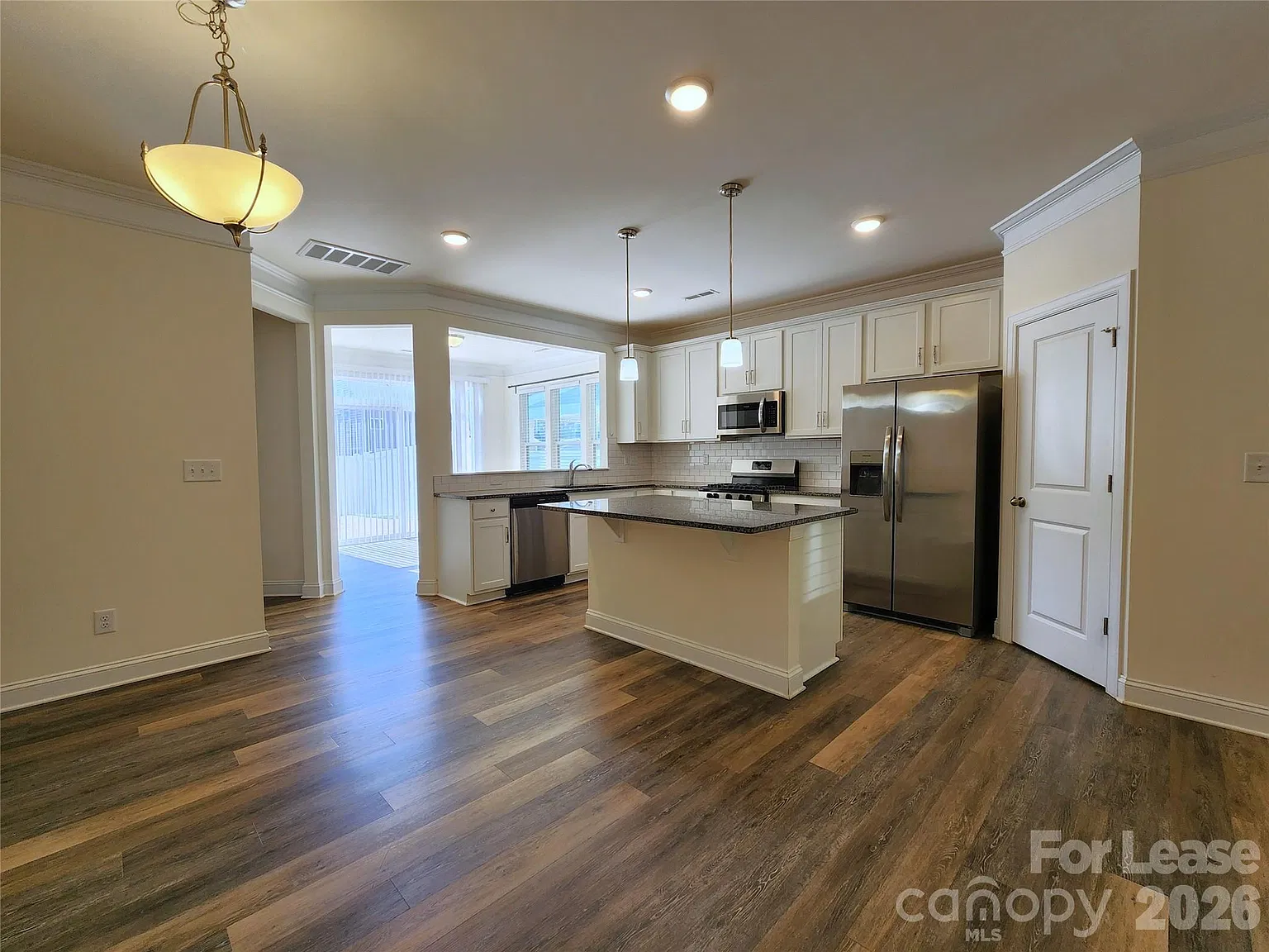 2204 Blewett Dr — Photo 4