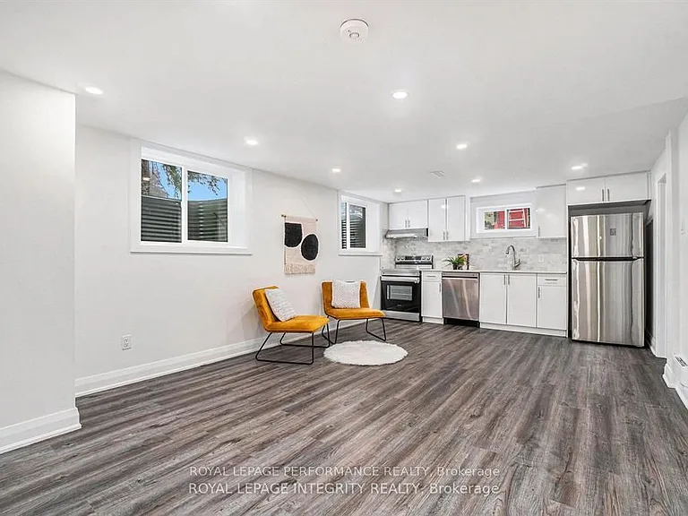 26 B Majestic Dr — Photo 2