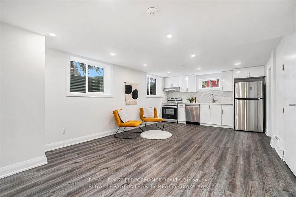 Building Photo - 26 B Majestic Dr
