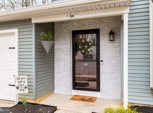 7 Woodstream Ct, Atco, NJ 08004