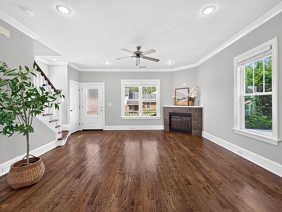 5th image of 207 Camden St