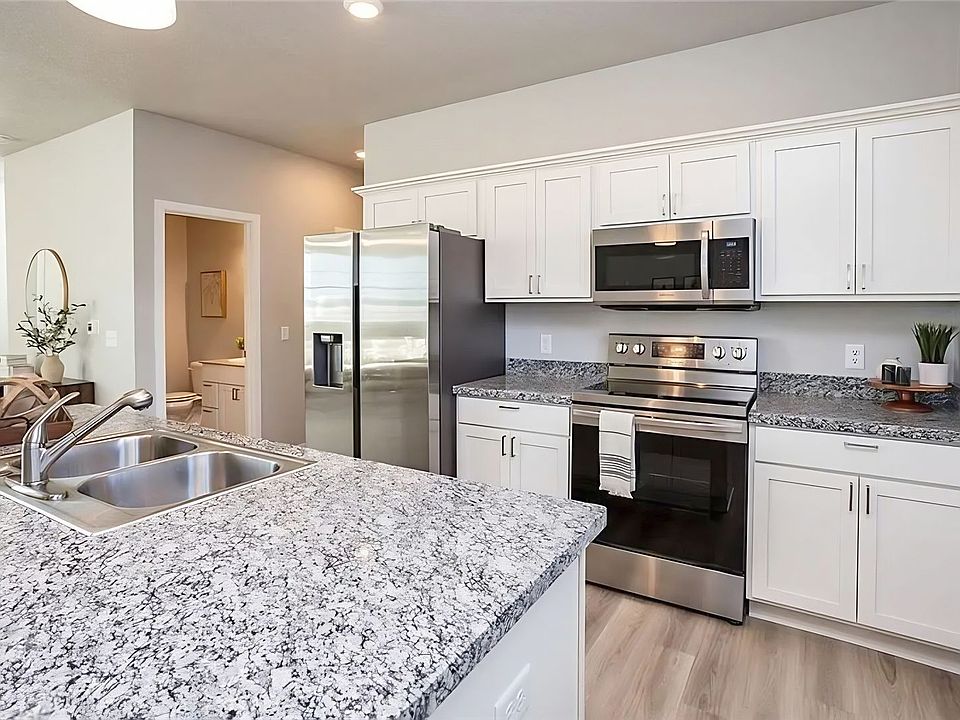 1st image of 256 NW Common Pl