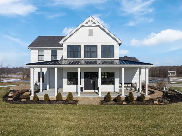 14451 Sousa St NW, North Lawrence, OH 44666