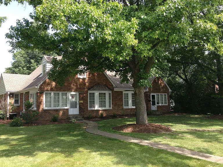 7053 N College Ave — Photo 5