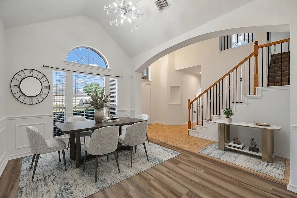 5 bed, 2589 sqft, $3,495 — Photo 4