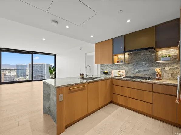 1100 Ala Moana Blvd #3303, Honolulu, HI 96814