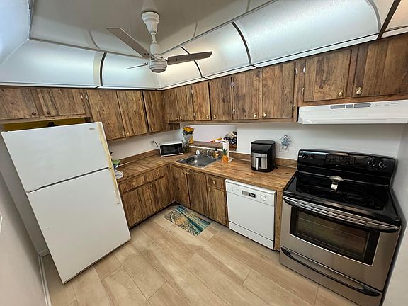 5th image of 5190 Las Verdes Circle #317