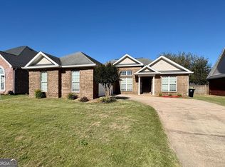 502 Manchester Ln, Byron, GA 31008