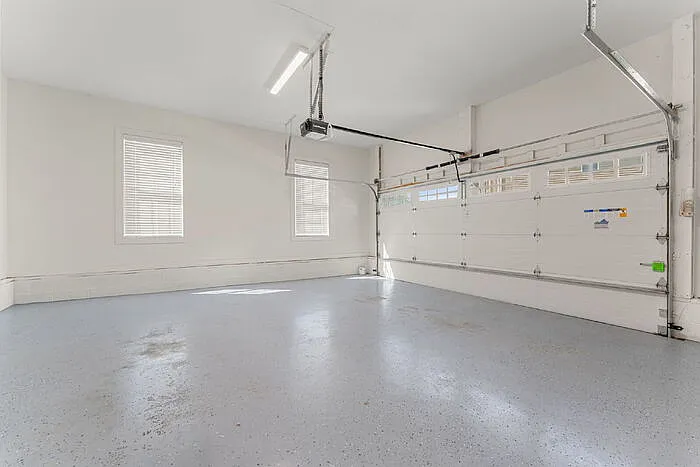 15400 Adelay Ct — Photo 38