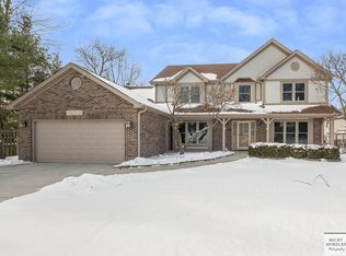 2505 Barkdoll Rd, Naperville, IL 60565