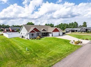 N8365 Bringe Ct, Holmen, WI 54636