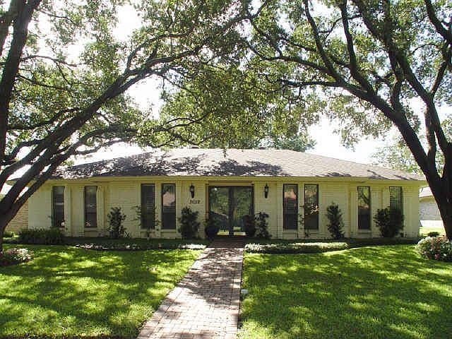 1st image of 3012 Princeton Dr