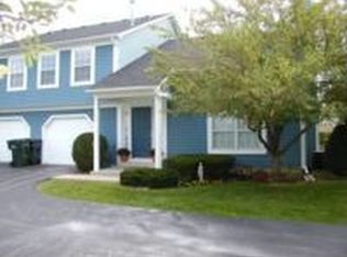 266 Acorn Dr, Streamwood, IL 60107