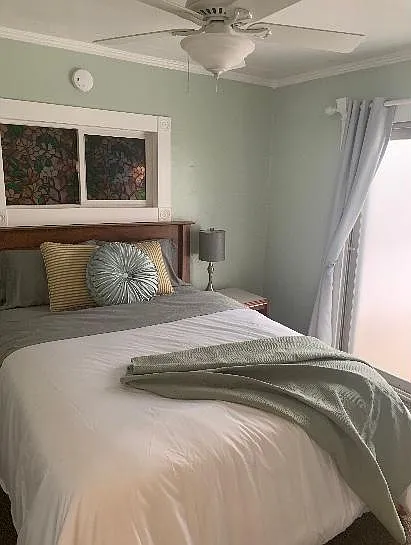 234 Park Ave — Photo 2