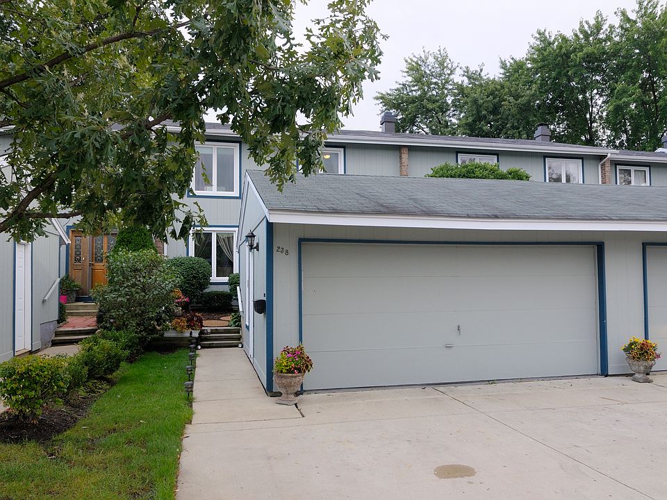 1st image of 238 Applewood Ln