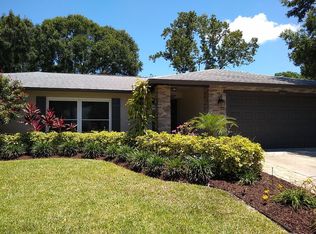 1061 Kent Ln, Palm Harbor, FL 34683