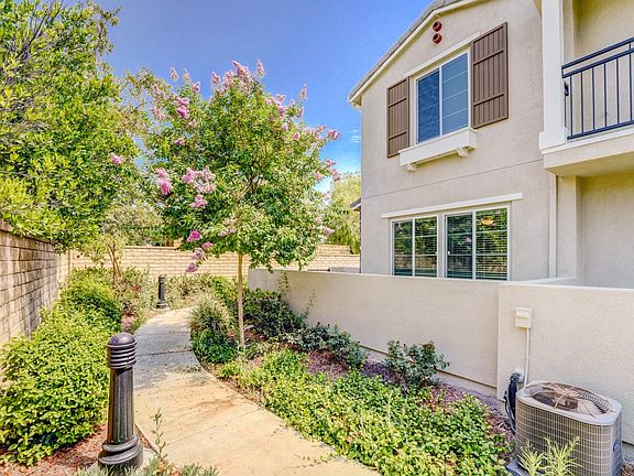 3rd image of 28837 Camino De Cielo Dr