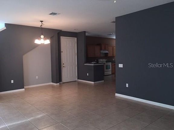 3rd image of 4899 Battaglia Blvd