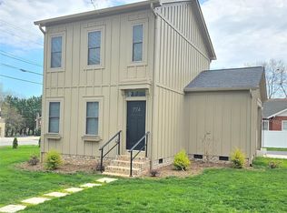 774 8th St NE, Hickory, NC 28601