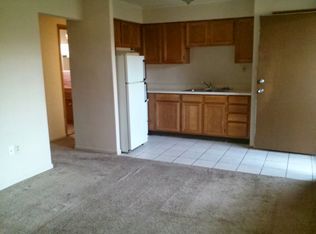 7211 Dale, Center Line, MI 48015
