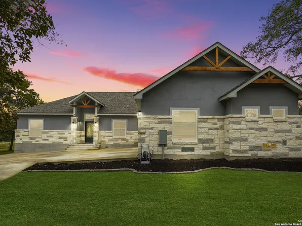 535 GREY STONE, Poteet, TX 78065