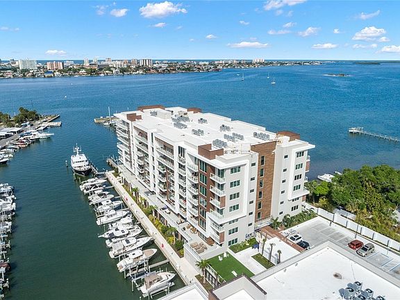 3rd image of 900 N Osceola Ave #504