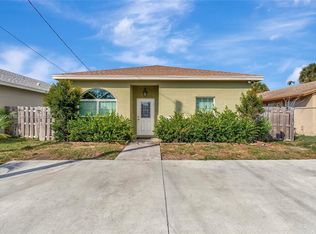 219 NE 12th Ave, Boynton Beach, FL 33435