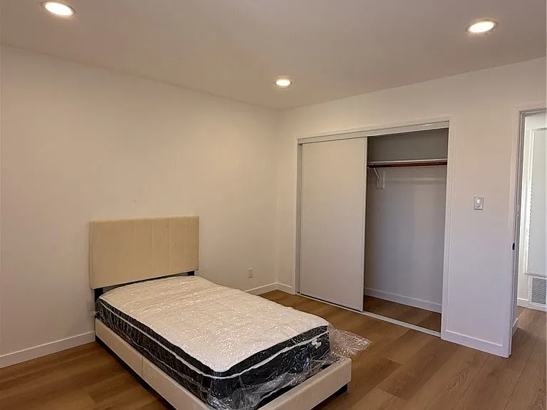 1137 N Maryland Ave #5 — Photo 23