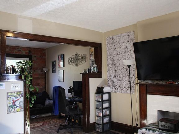 5th image of 452-458 Wyandotte Ave