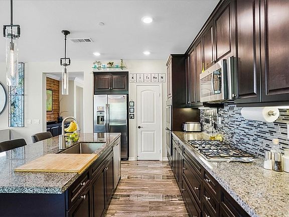 5th image of 29068 W Hills Dr