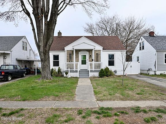 2nd image of 215 Cumberland Ave