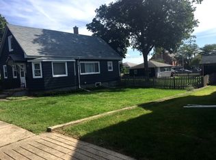 704 N Hickory St, Joliet, IL 60435