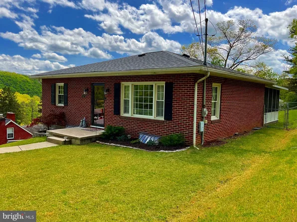 808 Tampley Ave, Cumberland, MD 21502