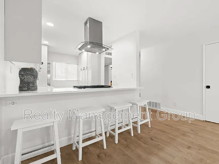 6821 Alvarado Rd #8 — Photo 10