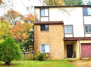 8 Buttonwood Rd, Voorhees, NJ 08043