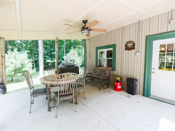 1405 Lakeside Dr, Spencer, IN 47460